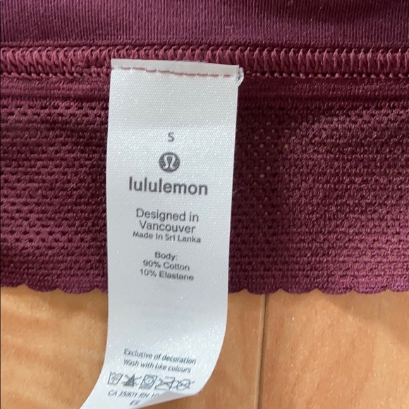 Lululemon Ever Essentials woman’s Bralette - Picture 6 of 9